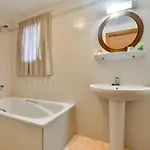 Guzman - Sonrisas Villa *